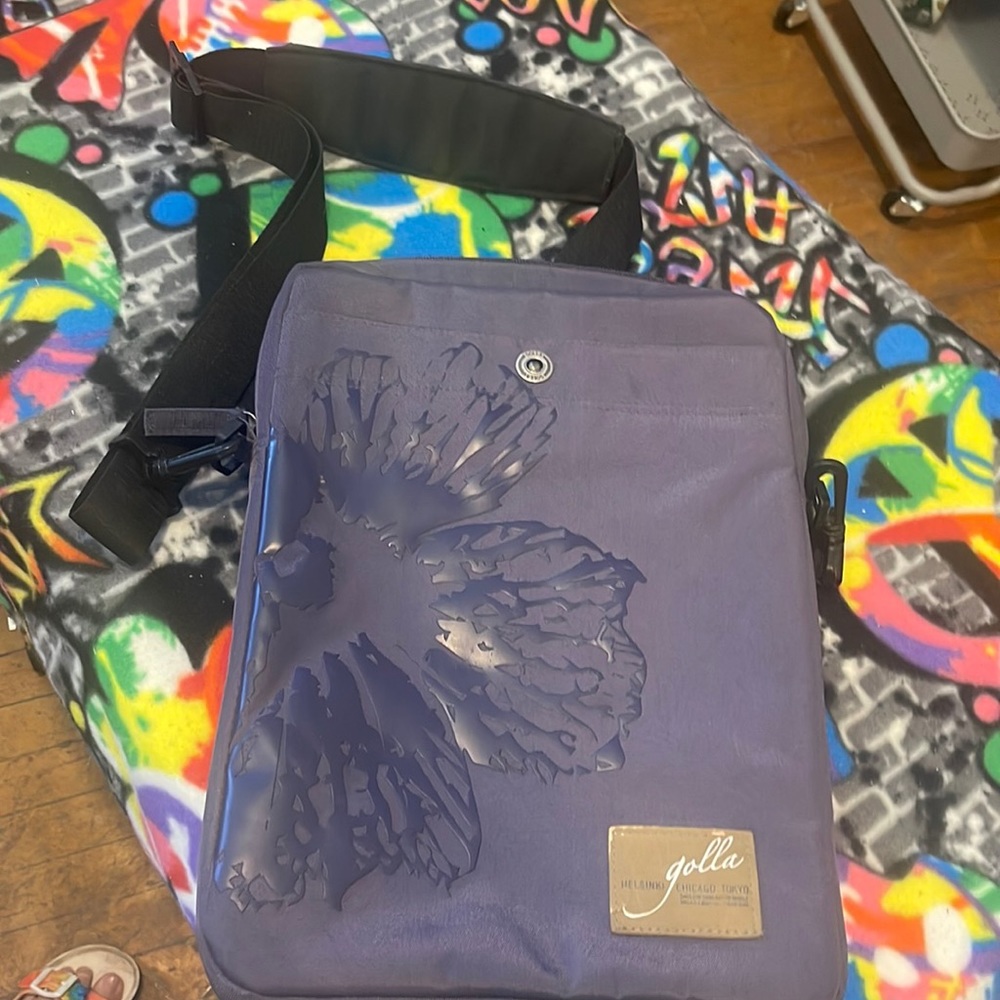 Gills Purple Flower Laptop Bag